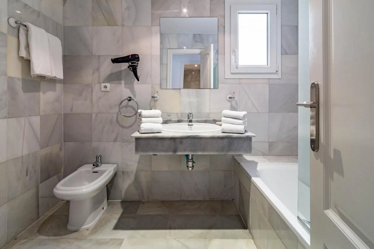 Pr20 - Good Located Flat Puerto Banus Apartment Marbella Spain
